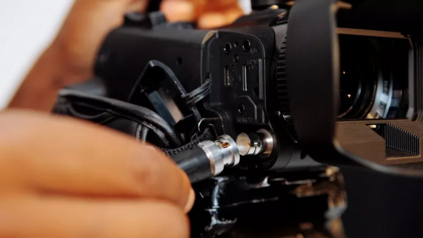 Canon XA65 4K SDI Profesyonel Video Kamera - Görsel 7
